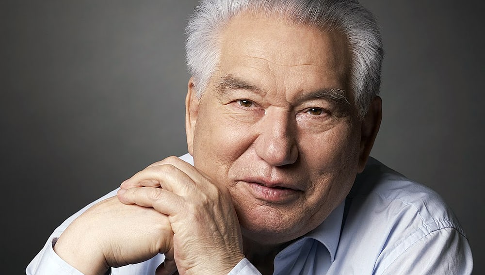 Чингиз Айтматов - биография, личная жизнь, фото