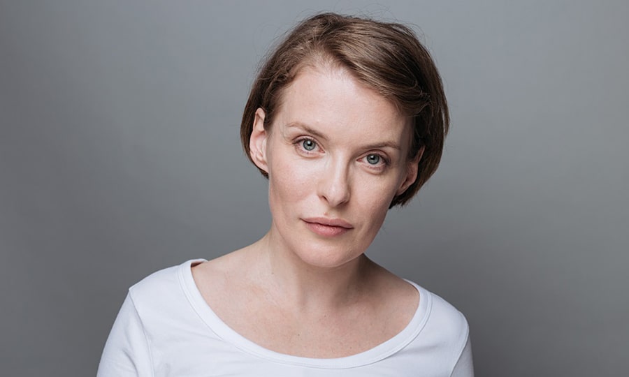 Анна Астpaxaнцева - биография, семья, фото