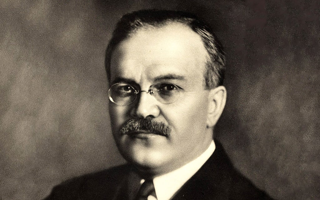 Вячеслав Молотов - биография, факты, фото